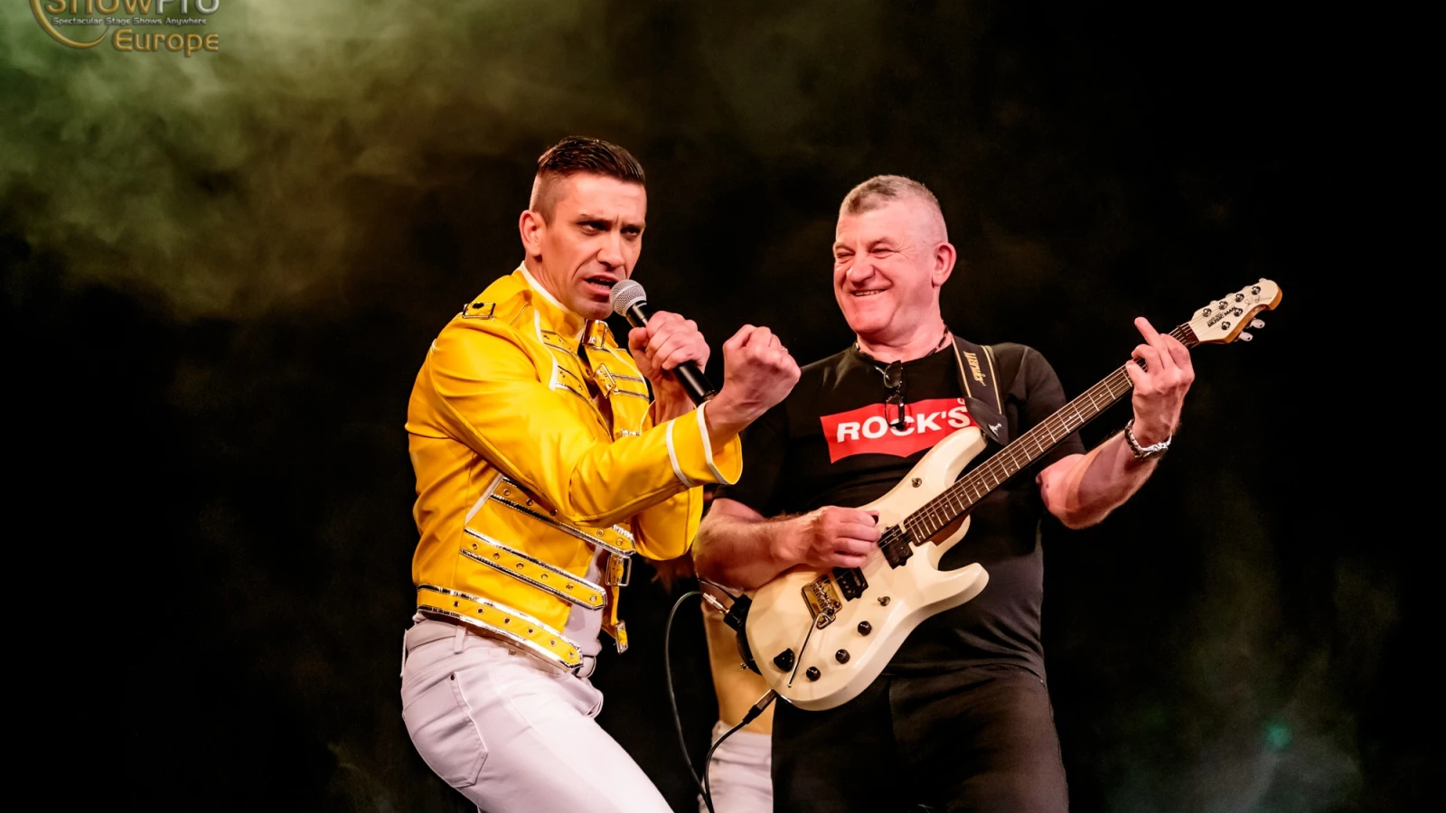 Queen Unplugged
