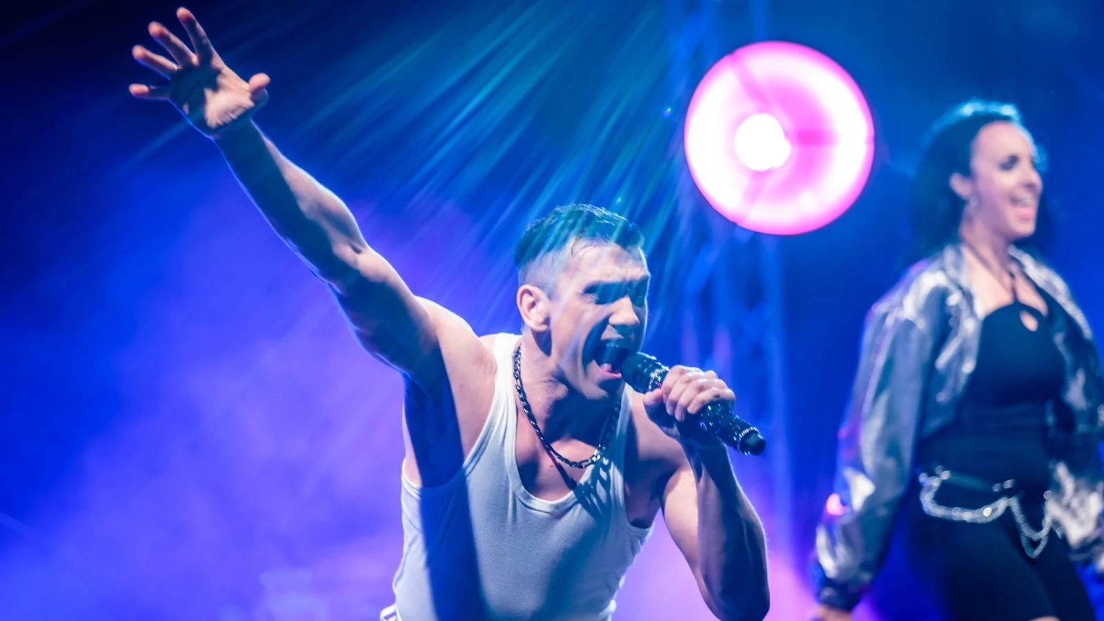 Robbie.Like.Me